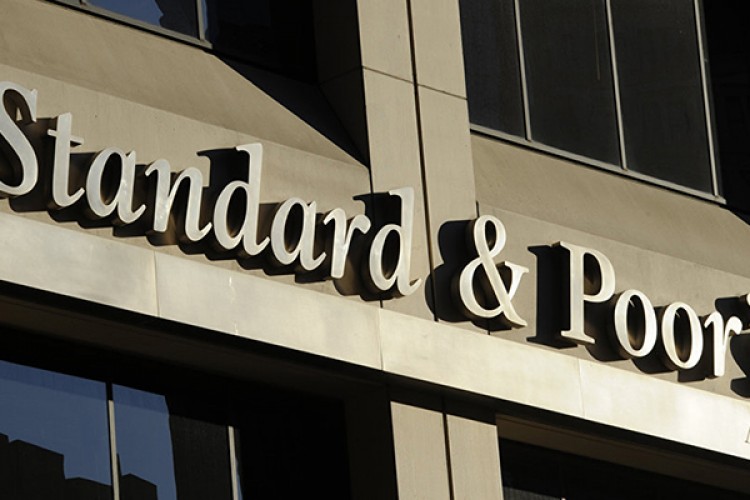 S&P: Türkiye'de ekonomik küçülme devam edecek