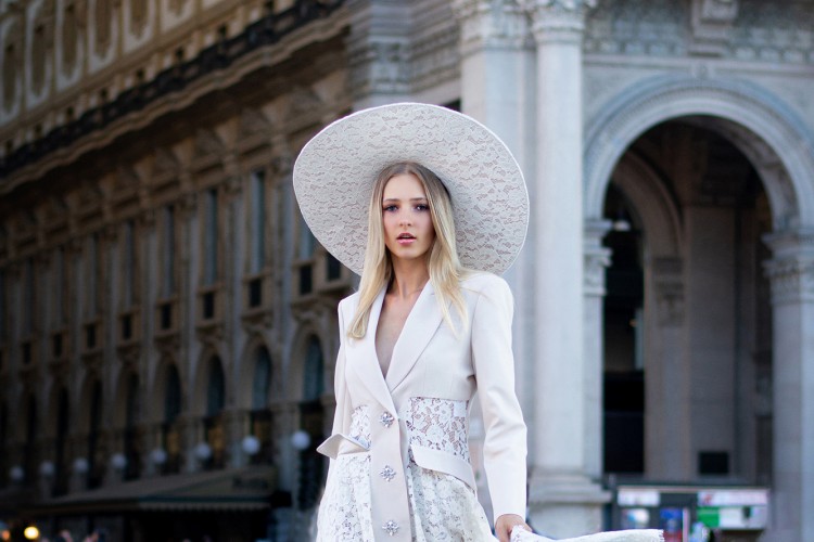 KATERİNA EKŞİOĞLU KOLEKSİYONLARI DÜSSELDORF'DA!