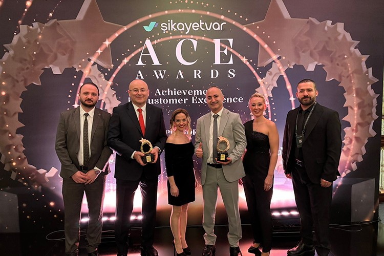 Mais, üst üste üçüncü kez şampiyon oldu