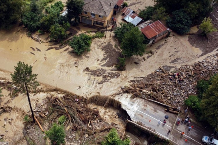 Afetler 2024'te 320 milyar dolarlık kayba yol açtı