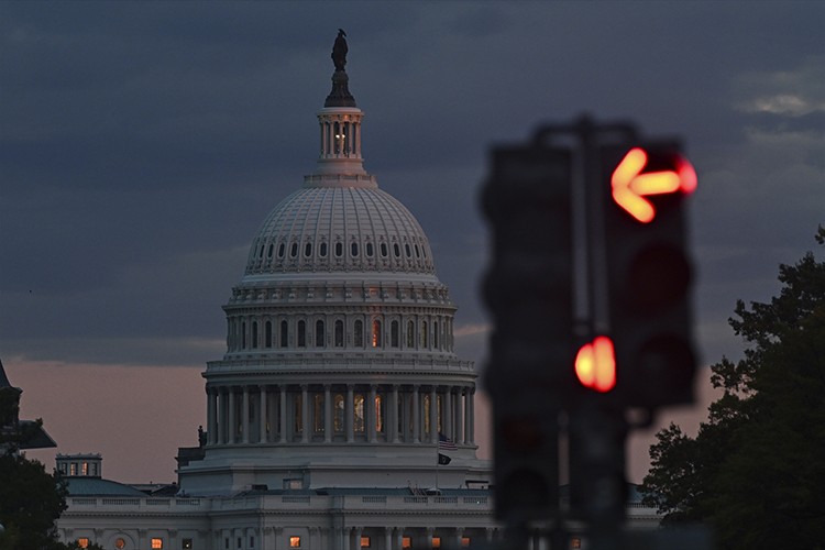 Bütçe anlaşmazlığının sürdüğü ABD'de hükümet hala kapalı