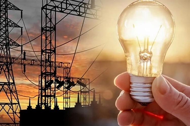 Elektrikte serbest tüketici limiti, 2025'te 750 kilovatsaat olacak