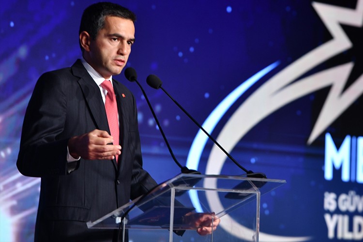 "İşverenin ağır maliyetten ezilmesini istemiyoruz"