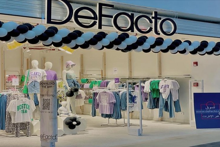 DeFacto'dan yılbaşına özel koleksiyon