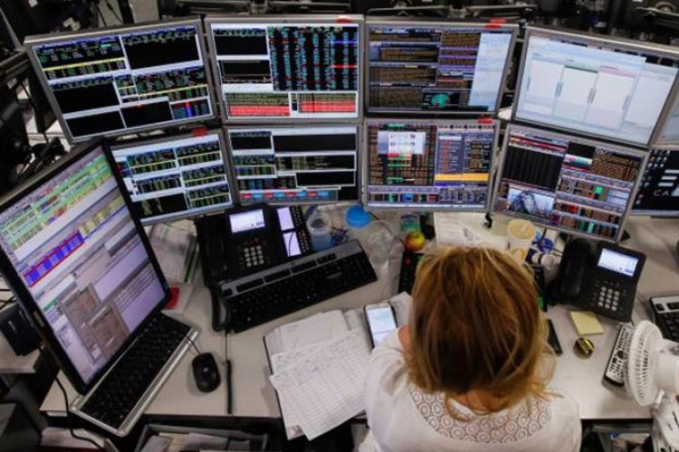 Wall Street karışık seyirle açıldı