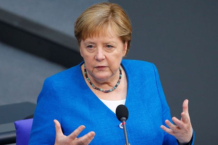 Vakalar arttı, Merkel sert önlemler alınmasını istedi