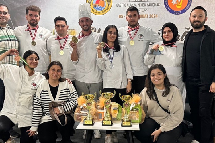 8. Gastronomi Alanya Uluslararası Yemek Yarışması'nda da BU ödülleri topladı