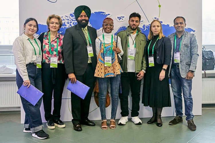 500'ün Üzerinde Uzmanı Bir Araya Getirdi