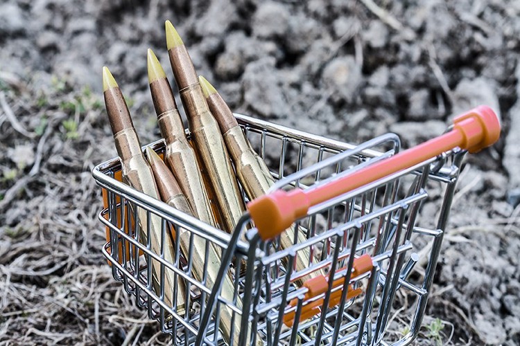 Askeri harcamalar ilk defa 2 trilyon doların üzerine çıktı