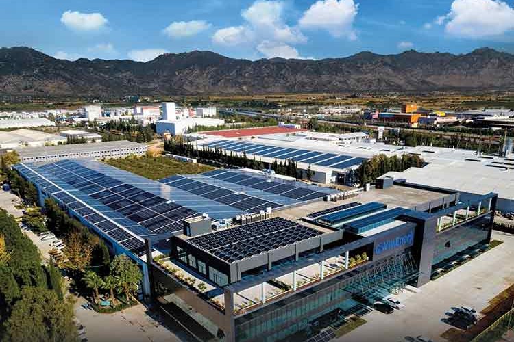 CW Enerji, güneş paneli üretim kapasitesini 1,8 gigavata çıkardı