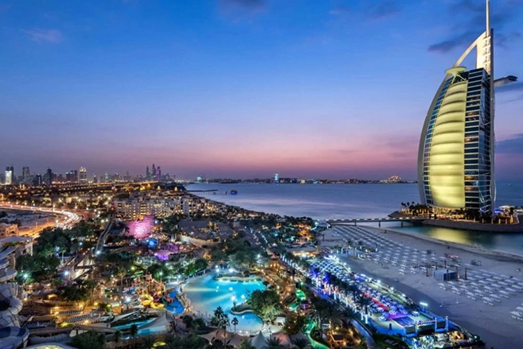 Dubai turizmde ağır darbe aldı