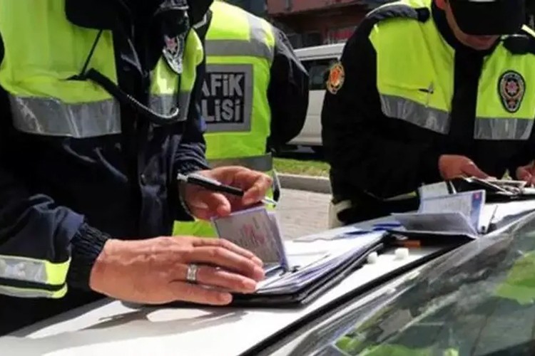 Trafik cezalarıyla ilgili 10 madde daha kabul edildi