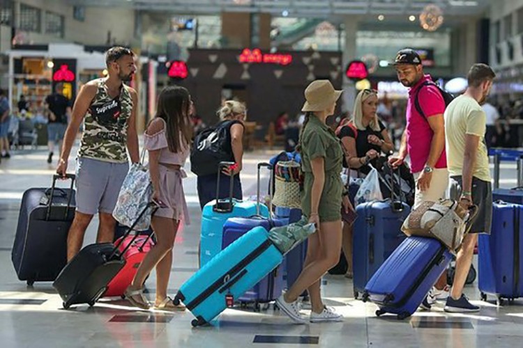 Turizmde gelir toplama yavaşladı