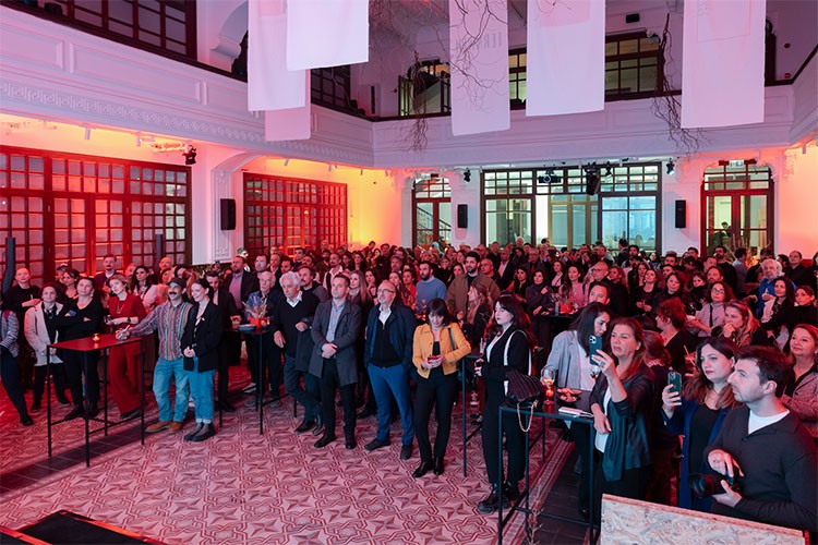 Kayıp Sesler Albümü'yle ölümsüzleşiyor