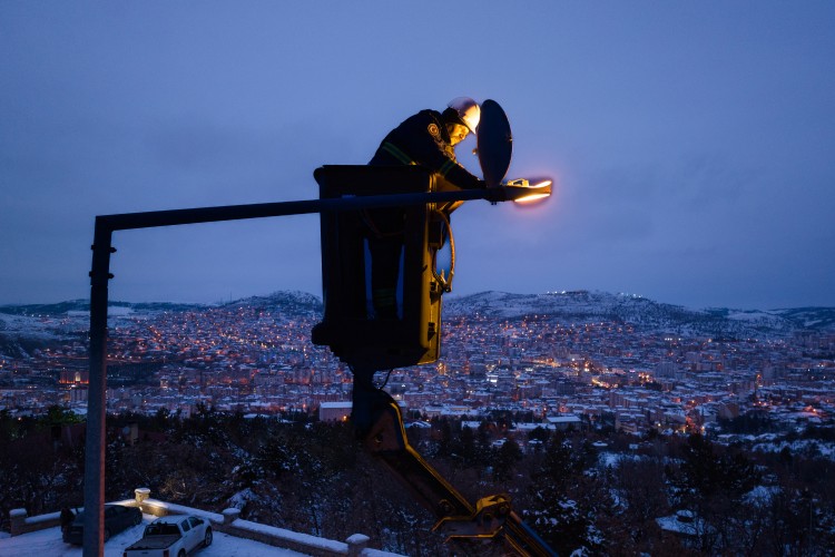 CK ENERJİ'DEN SEKTÖRÜN KAHRAMANLARINA CUMHURİYET'İN İKİNCİ YÜZYILI HEDİYESİ