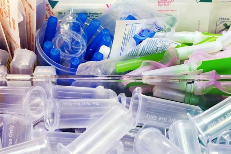 2019'da 353 milyon ton tek kullanımlık plastik kullanımı 2060 yılında 1 milyar tona dayanacak
