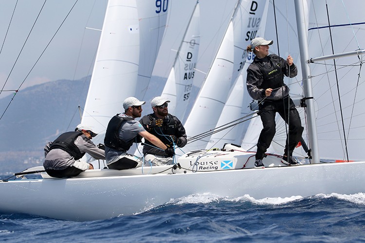 Dragon'un birincisi İsviçre'den