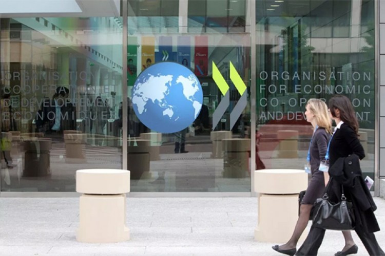 "Zenginlerden daha fazla vergi alınsın"