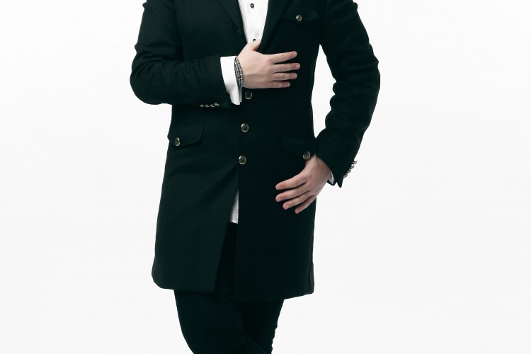 Aşk şarkılarının yeni temsilcisi MUSTAFA CECELİ'nin tahtına aday