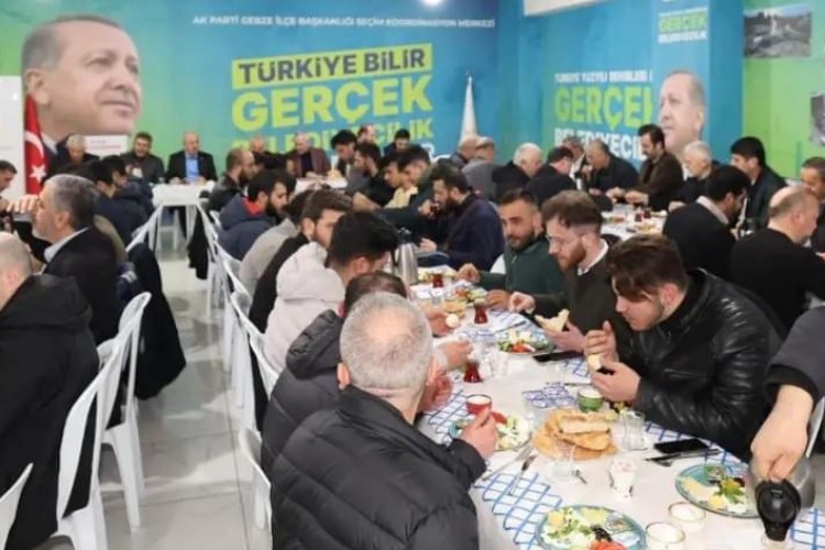 BAŞKAN ADAYI BÜYÜKGÖZ SAHURDA AĞIRLADI