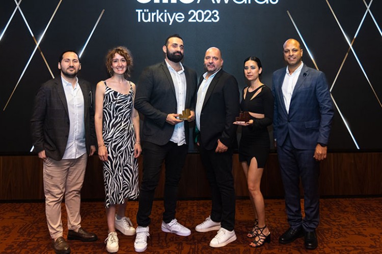 Effie'den iki prestijli ödül birden