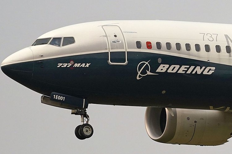 Boeing, 425 milyon dolar zarar etti