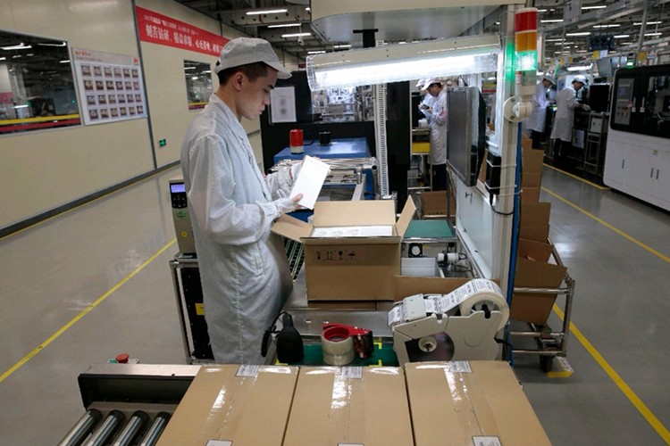 28,5 saniyede bir telefon