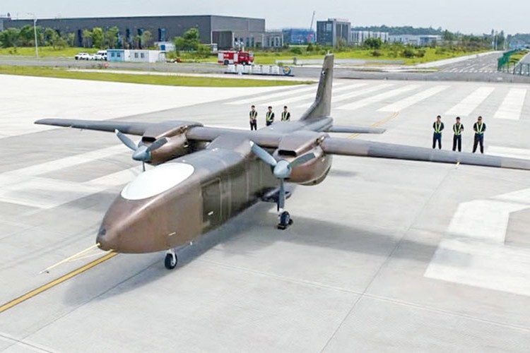 Çin'in dev kargo İHA'sı ilk uçuş testini tamamladı