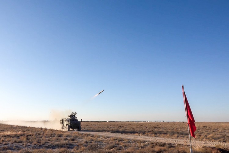 Savaş alanına ısınıyor