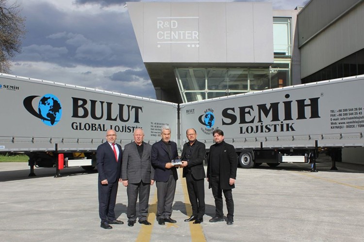 Semih Lojistik'e 20 yeni Tırsan araç