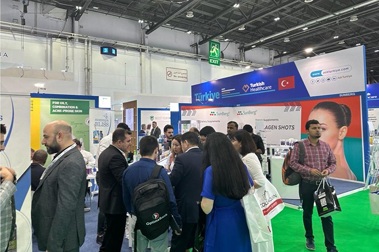 25 ilaçfirması, Dubai'ye çıkarma yaptı