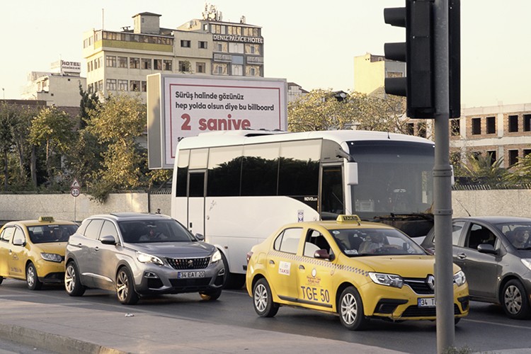 Kararan reklam panosu