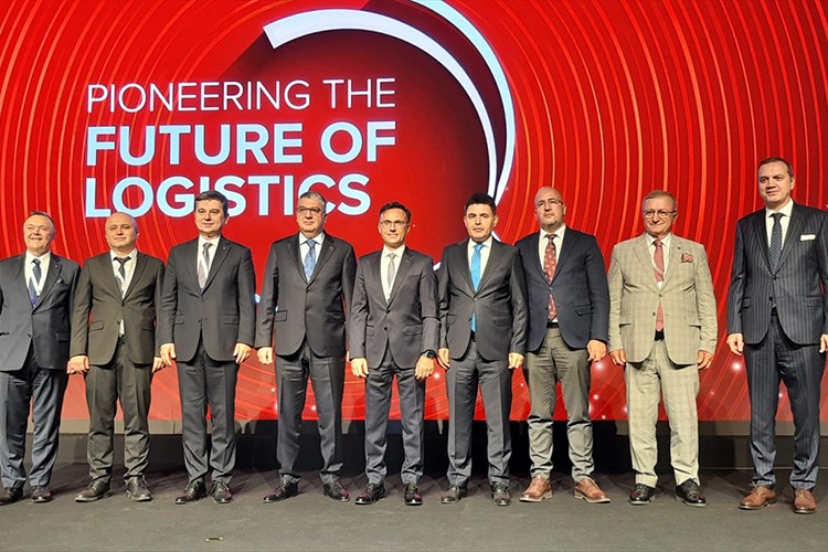 "Türkiye Logistics Summit 2025" İstanbul'da düzenlendi
