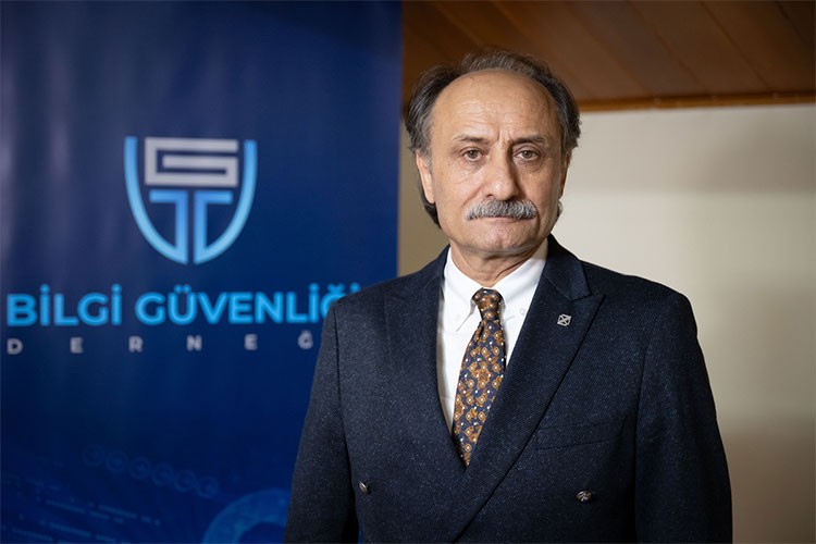 Bilişim uzmanları, çocuklar için sosyal medyada yaş sınırını değerlendirdi