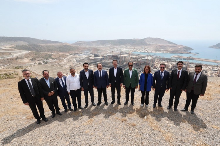 Bakan Bayraktar, Akkuyu NGS'de incelemelerde bulundu