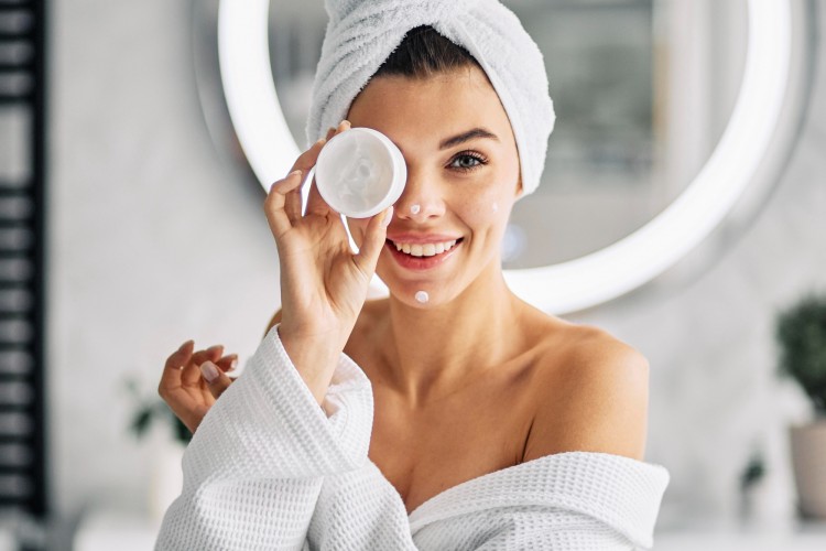 SADECE BAĞIŞIKLIĞINIZI DEĞİL CİLT BARİYERİNİZİ DE GÜÇLENDİRİN