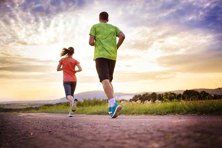 Çocuklara destek için adım attı