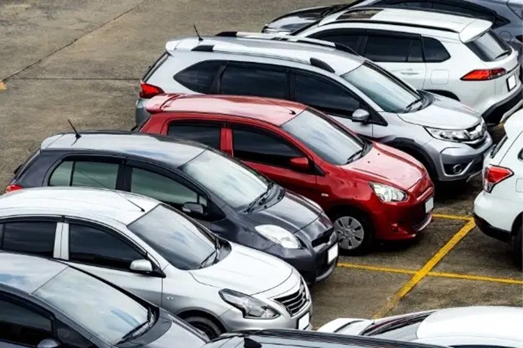 Otomobiller için asgari maktu vergi uygulaması getirildi