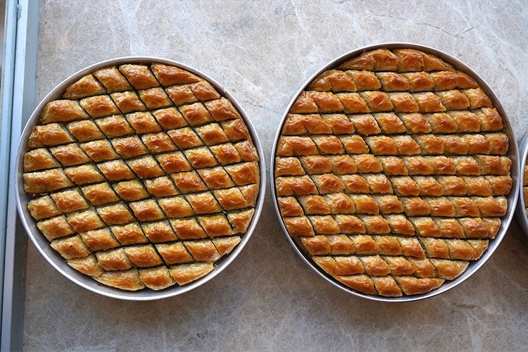 Komşu şehirlerin tescilli lezzetleri aynı tabakta damakları tatlandırıyor