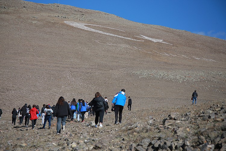 Yıldızlı Dağ'da "Cumhuriyet'in 100. yılı" yürüyüşü