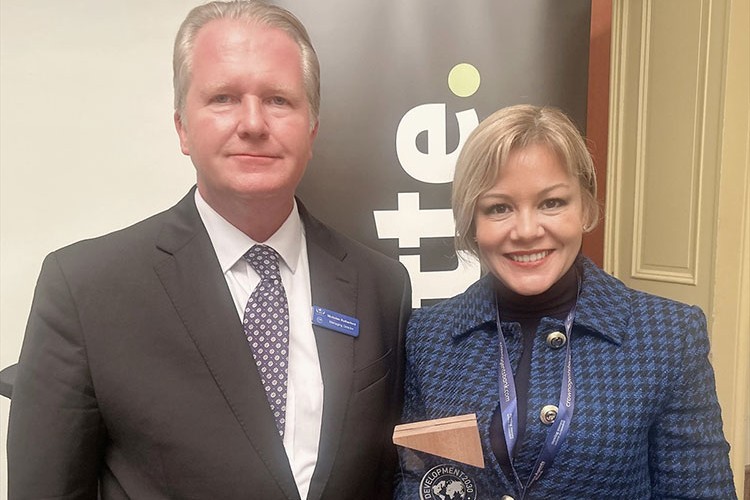 Yıldız Holding'e "Yılın Kurumsal Sosyal Sorumluluk Programı" ödülü