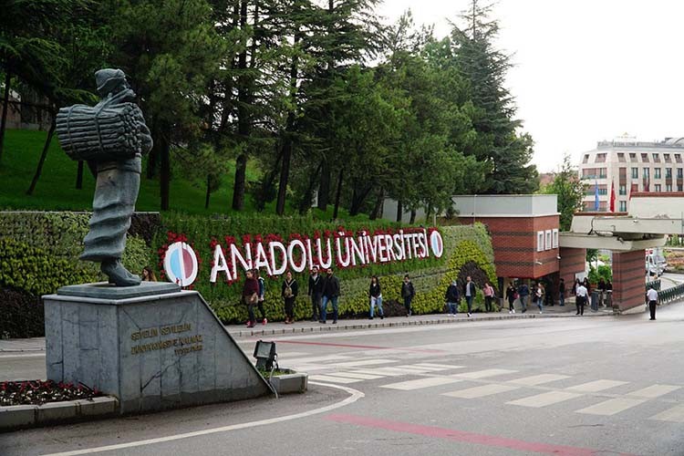Anadolu Üniversitesi akademik personel alıyor