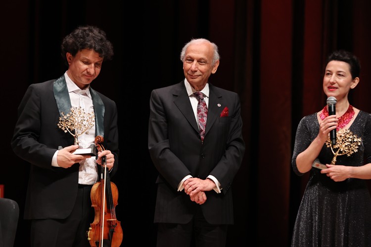 Türk Eğitim Vakfı 57. Yılını TEV Türkiye Virtüözleri Oda Orkestrası Konseri ile Kutladı