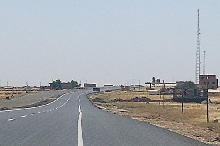 Şırnak-Mardin güzergahında beton yol çalışmaları başladı