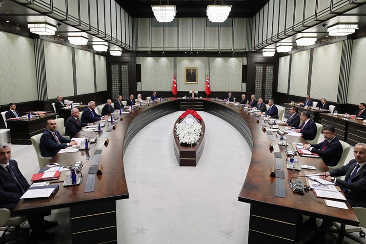 Memur ve emeklinin gözü kabine toplantısında