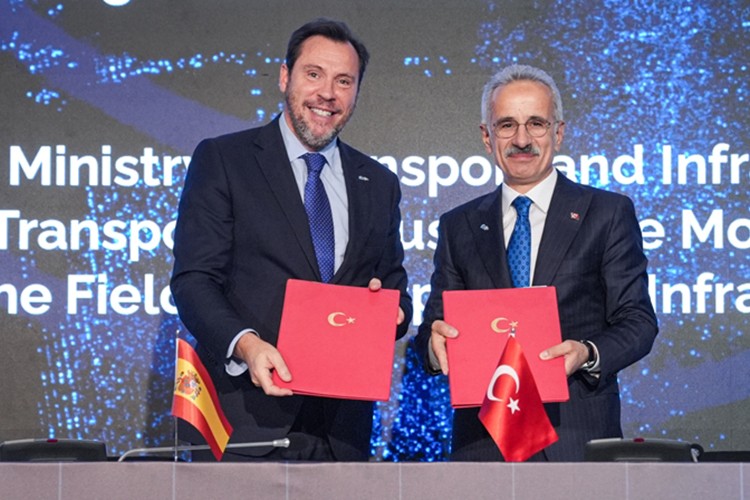 Türkiye ile İspanya ulaştırmada işbirliği yaptı