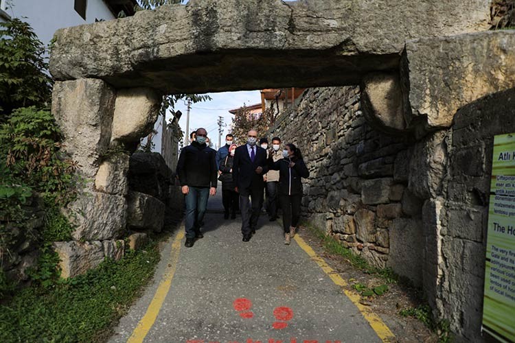 Tescilli evler restore edilecek