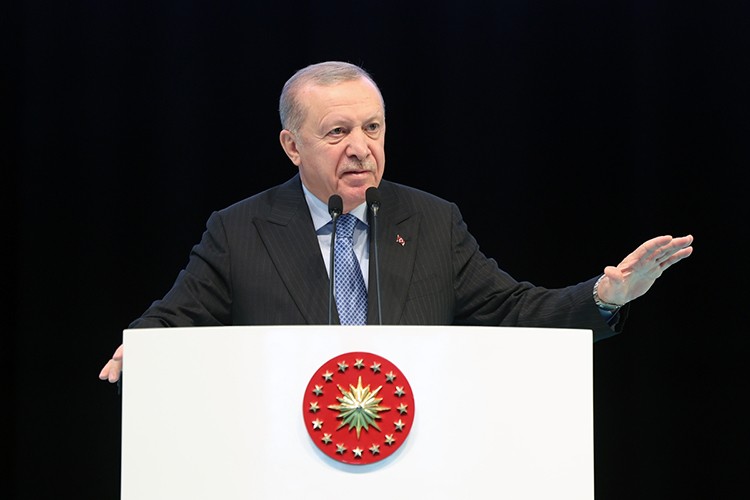 "Savunmada tam bağımsız Türkiye hedefine doğru ilerliyoruz"