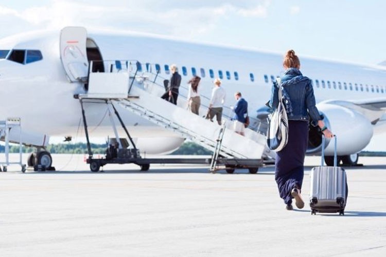 En çok hava yoluyla yolcu taşımacılığının fiyatı arttı