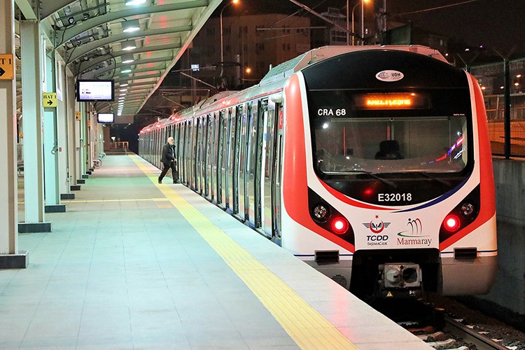 Marmaray ile 10 yılda taşınan yolcu sayısı bir milyara ulaştı